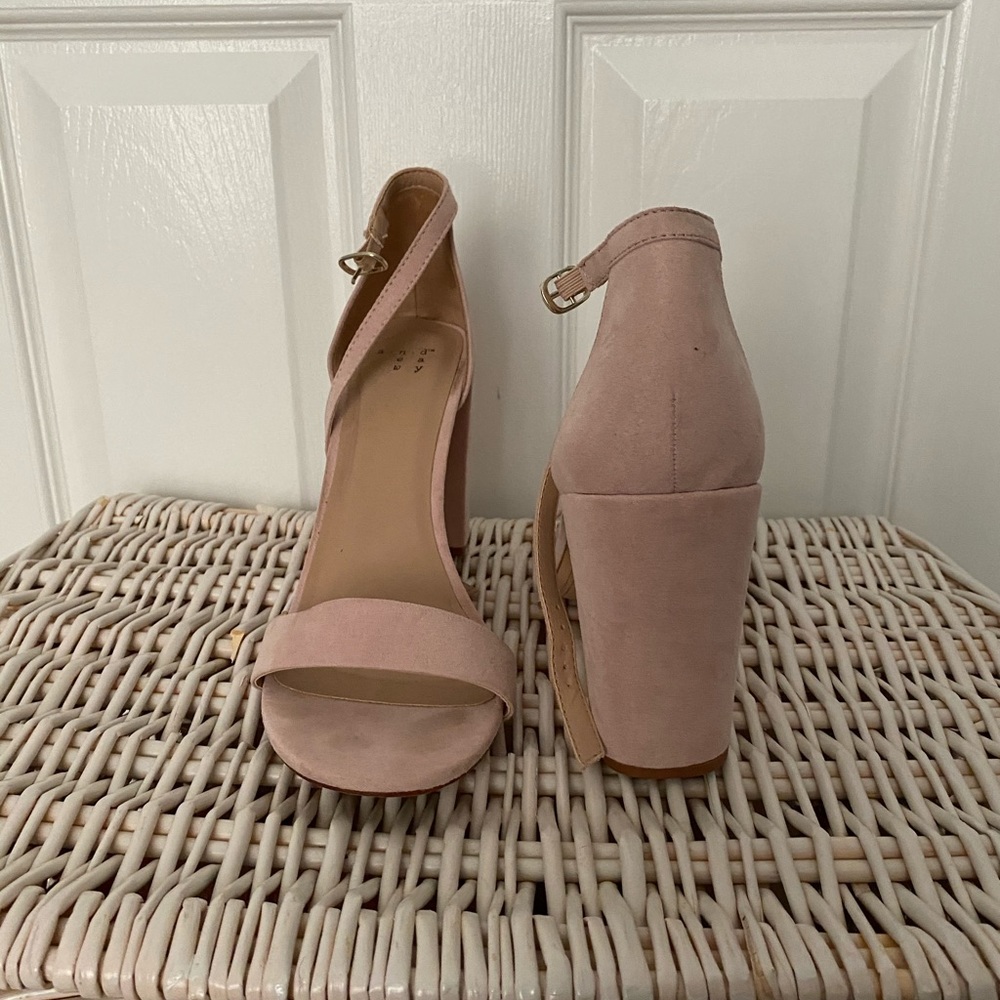Lulus Taylor Natural Suede Heels
